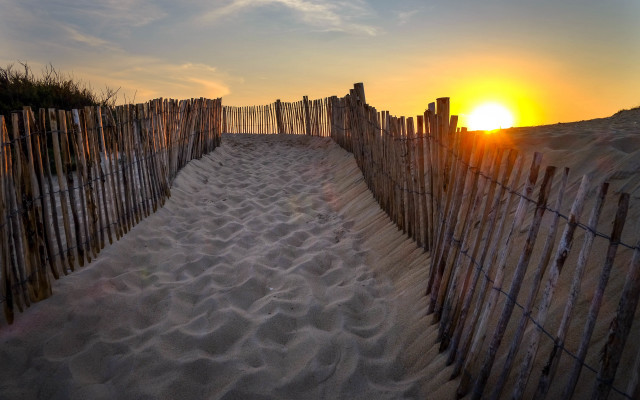 Beach fence sunset sand dunes free wallpaper for desktop - medium preview image