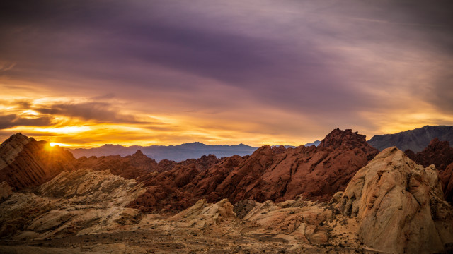 Mountain range sunset clouds horizon free wallpaper for desktop - medium preview image