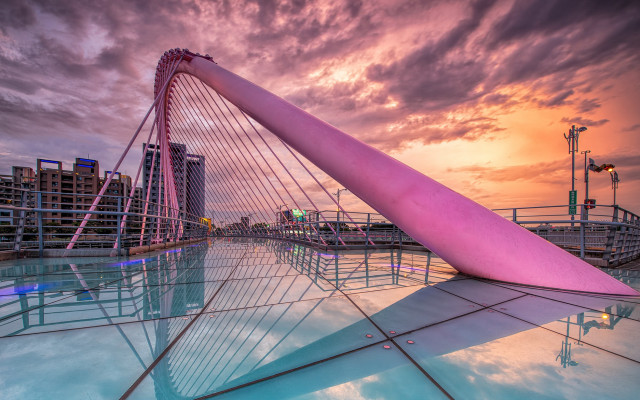 Pink sculpture pool building sky free wallpaper for desktop - medium preview image