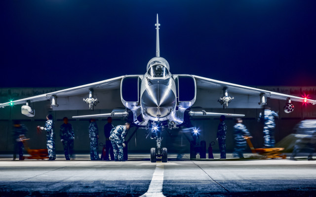 Jetplane runway night people background free wallpaper for desktop - medium preview image