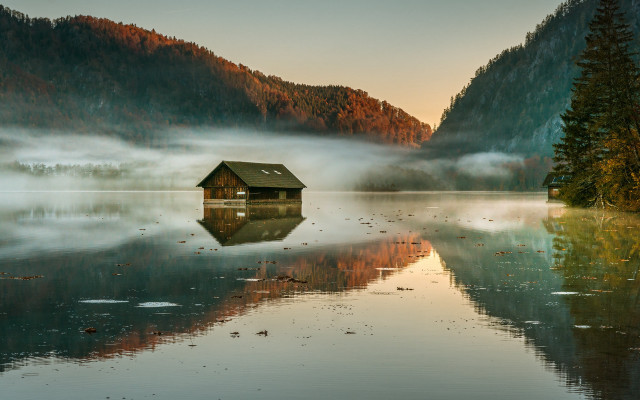 Lake mountains fog house reflection free wallpaper for desktop - medium preview image