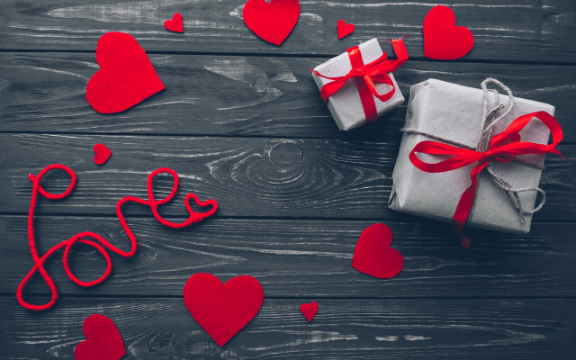 Gift box red ribbon love free wallpaper for desktop - medium preview image