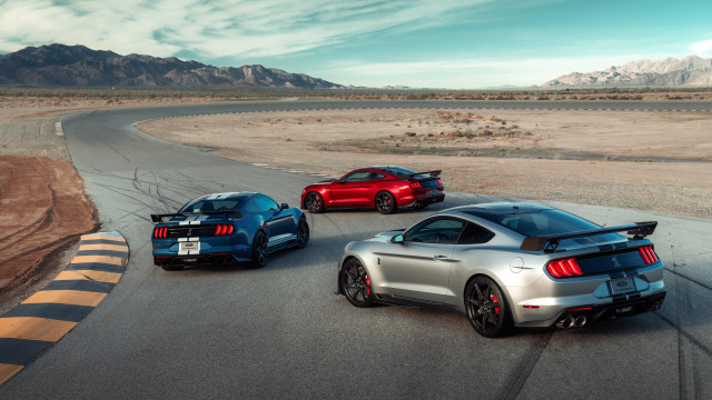 Desert mountains cars clouds blue free wallpaper for desktop - medium preview image