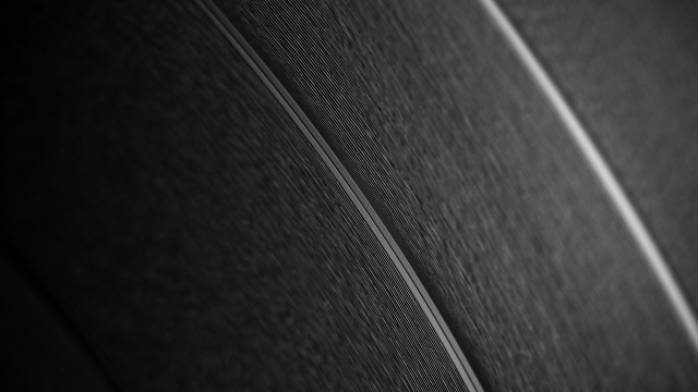 Black white wall curved line free wallpaper for desktop - medium preview image