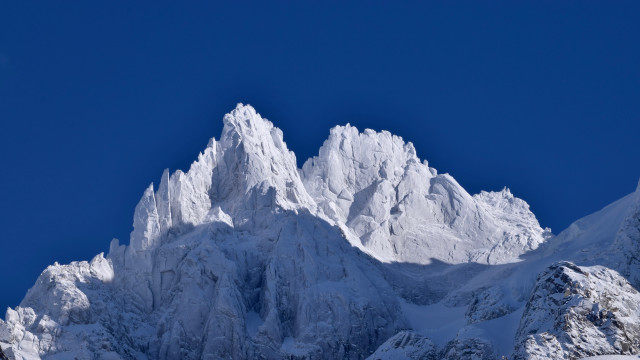 Snow mountain blue sky clouds #4 free wallpaper for desktop - medium preview image