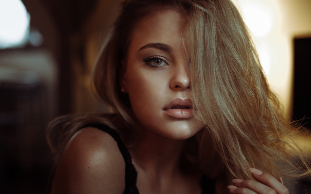 Woman longhair blowing wind portrait free wallpaper for desktop - medium preview image