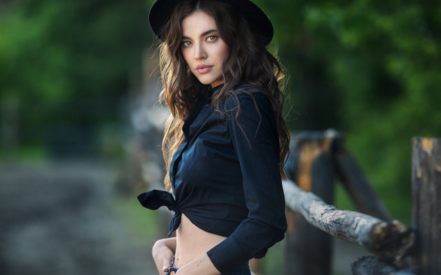 Woman black shirt hat bridge free wallpaper for desktop - medium preview image