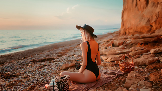 Beach woman hat tattoo sunset free wallpaper for desktop - medium preview image