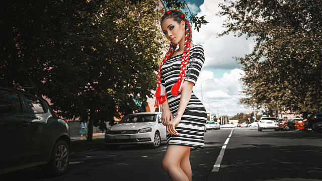 Woman skateboard red scarf city free wallpaper for desktop - medium preview image