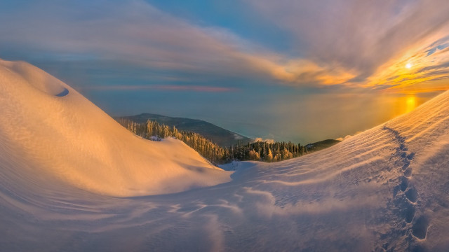 Snow mountain sunset trail city free wallpaper for desktop - medium preview image