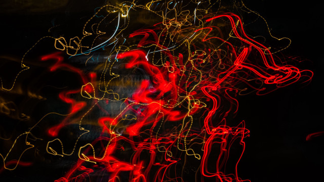 Blurry red yellow light dark free wallpaper for desktop - medium preview image