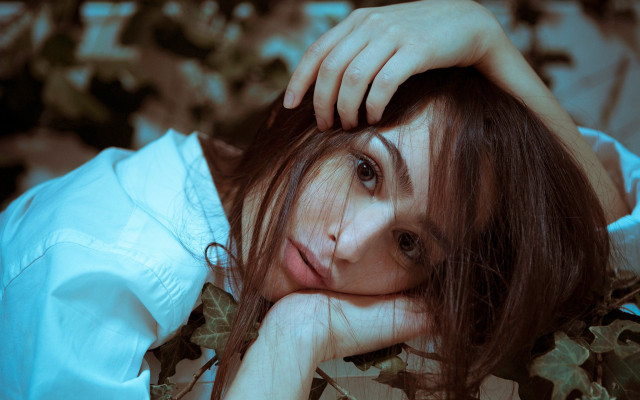 Woman long hair hands head free wallpaper for desktop - medium preview image