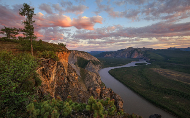 River valley green hills cloudy free wallpaper for desktop - medium preview image