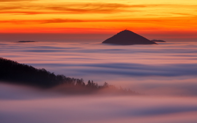Mountain clouds sunset fog reflection free wallpaper for desktop - medium preview image