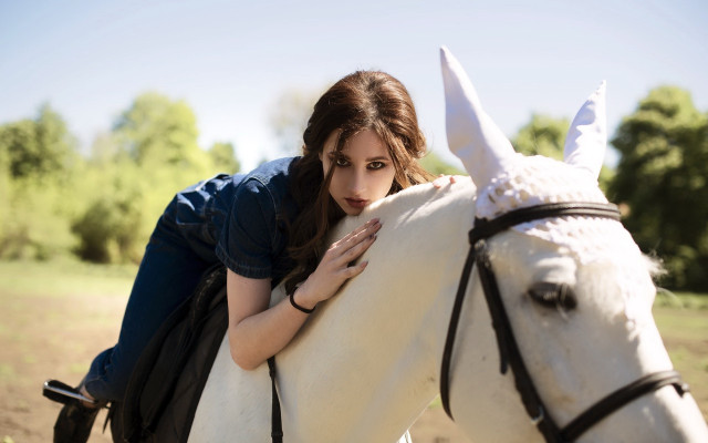 Woman horse outdoors portrait jewelry free wallpaper for desktop - medium preview image