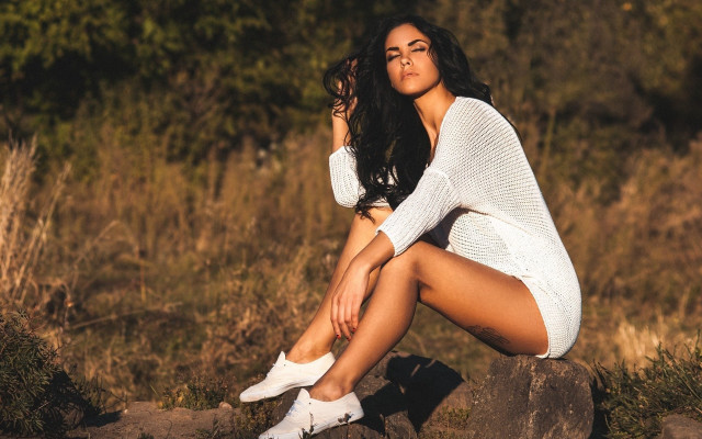 Aramenta dianthe vail olive skin free wallpaper for desktop - medium preview image