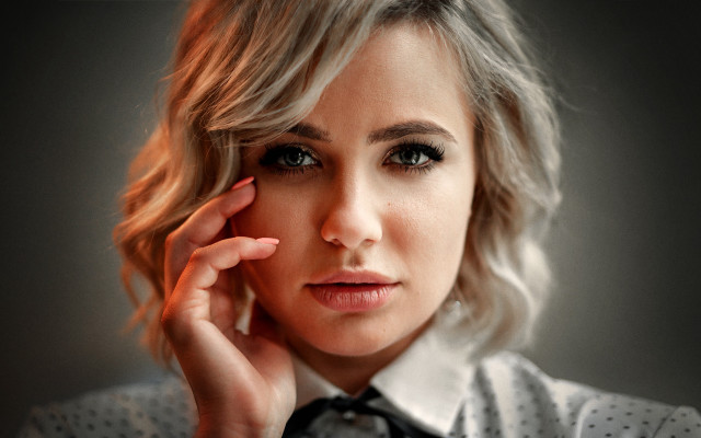 Blonde woman portrait elina karimova free wallpaper for desktop - medium preview image