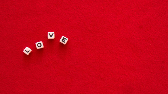 Red love dices letterism tiltshift free wallpaper for desktop - medium preview image