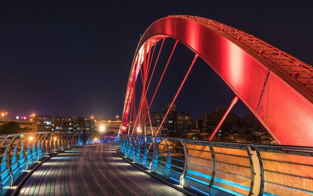 Red bridge metal arch night free wallpaper for desktop - medium preview image