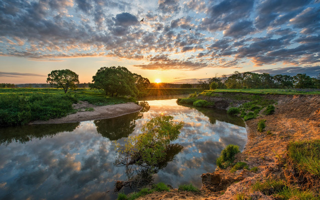 River sunset clouds grassy trees free wallpaper for desktop - medium preview image