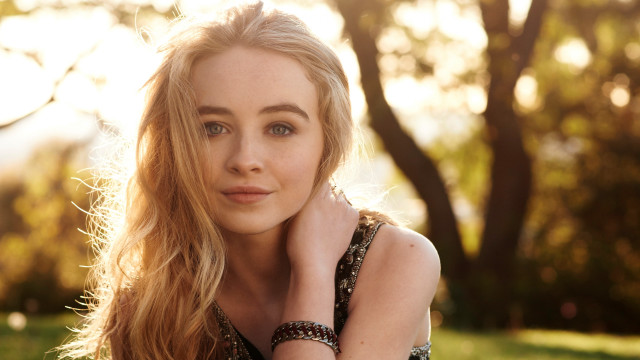 Caroline lucy scott blonde park free wallpaper for desktop - medium preview image