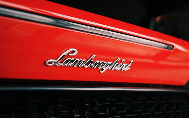 Lambinograph red luxury tiltshift brick free wallpaper for desktop - medium preview image