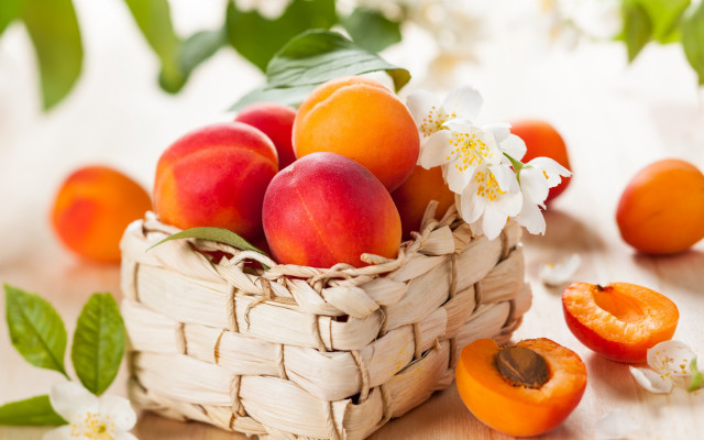 Peach basket flower leaves summer free wallpaper for desktop - medium preview image