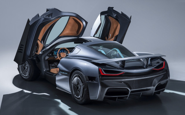 Silver sports car open standout free wallpaper for desktop - medium preview image