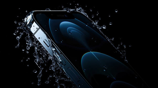 Iphone water splash 3d render free wallpaper for desktop - medium preview image