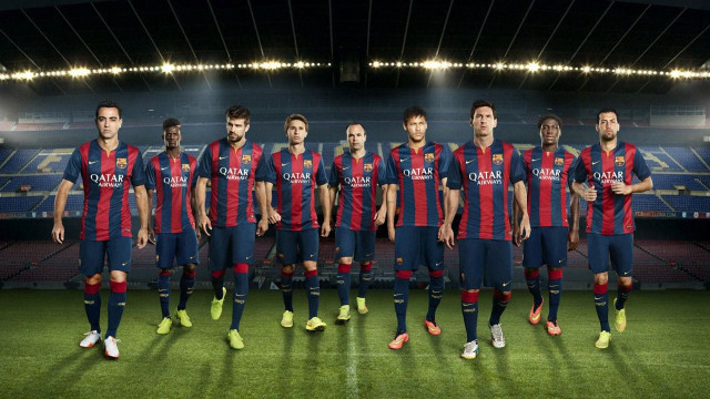 Men soccer field uniforms different free wallpaper for desktop - medium preview image