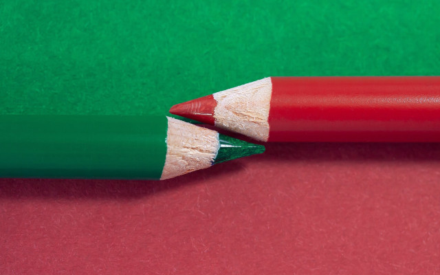 Red pencil green end red free wallpaper for desktop - medium preview image