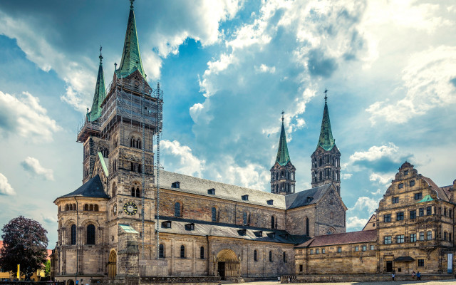 Romanesque neo gothic clock tower free wallpaper for desktop - medium preview image