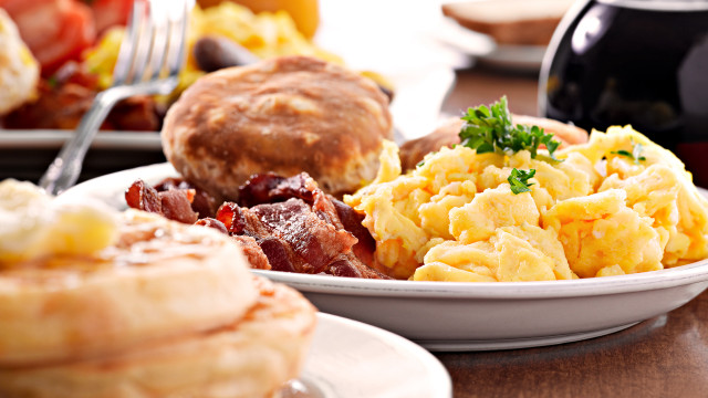 Food plate fork knife teapot free wallpaper for desktop - medium preview image