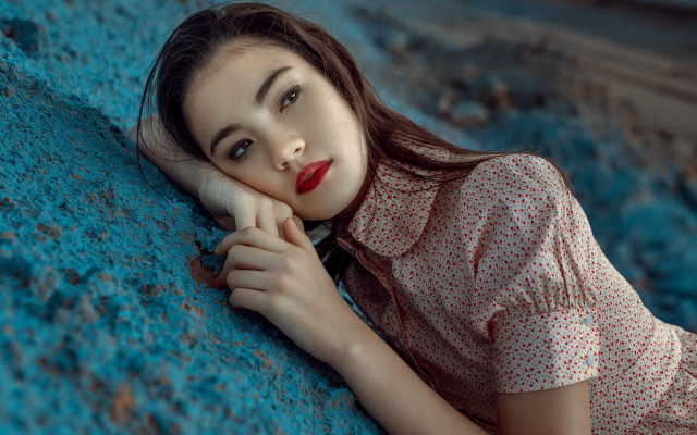 Anka zhuravleva portrait blue eyes free wallpaper for desktop - medium preview image