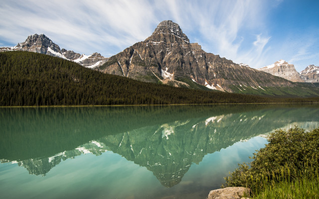 Mountain reflection lake bridge castle free wallpaper for desktop - medium preview image