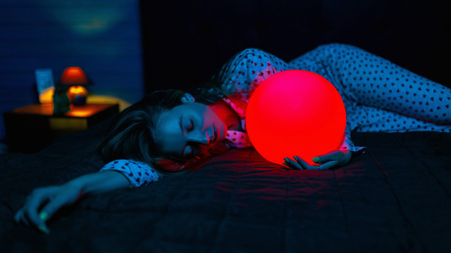 Girl bed redball polkadot aesthetic free wallpaper for desktop - medium preview image