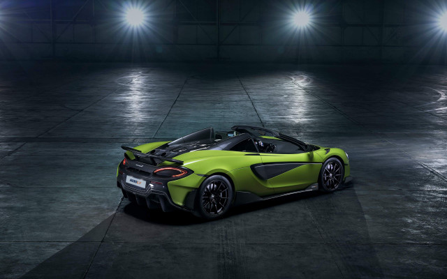 Green sports car night parking free wallpaper for desktop - medium preview image