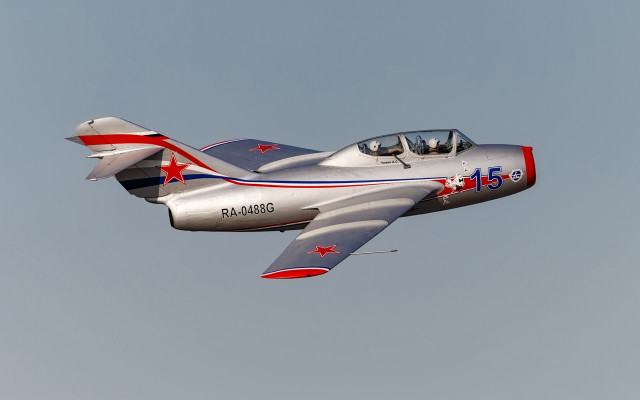 Silver airplane stripes star jet free wallpaper for desktop - medium preview image