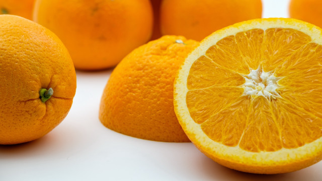 Oranges white table food plate free wallpaper for desktop - medium preview image