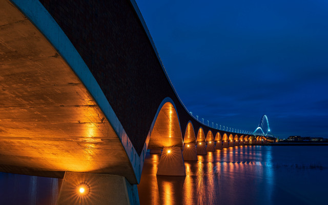 Night lit bridge city sunset free wallpaper for desktop - medium preview image