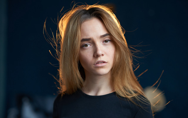 Elina karimova serious blonde brown free wallpaper for desktop - medium preview image