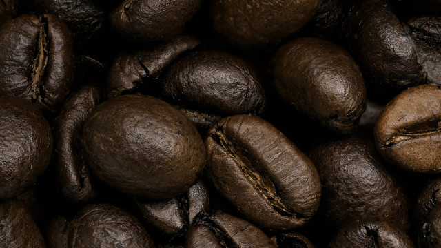 Coffee beans dark background brown free wallpaper for desktop - medium preview image