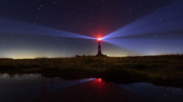 Lighthouse night stars aurora moon free wallpaper for desktop - medium preview image