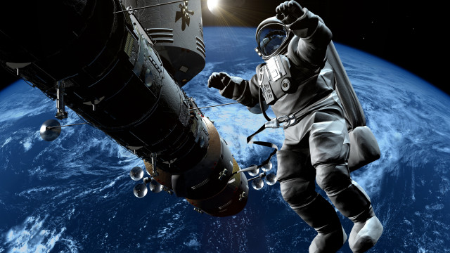 Astronaut spacecraft earth horizon moon free wallpaper for desktop - medium preview image