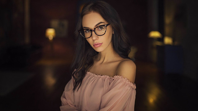 Woman glasses pink top portrait free wallpaper for desktop - medium preview image