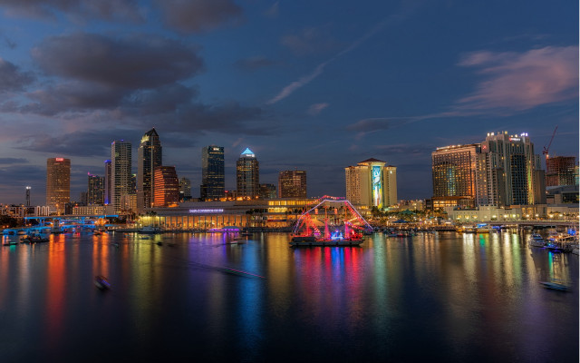 City skyline ferriswheel dusk reflection free wallpaper for desktop - medium preview image