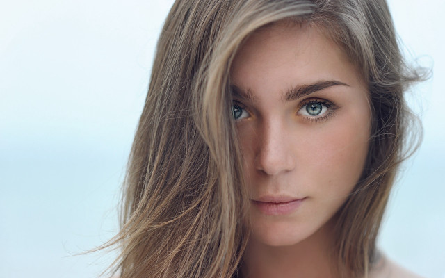 Woman longhair blueeyes photorealistic portrait free wallpaper for desktop - medium preview image