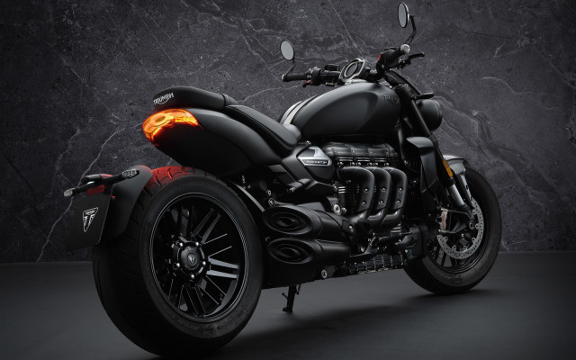 Black motorcycle red light night free wallpaper for desktop - medium preview image