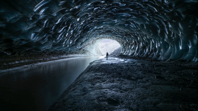 Dark tunnel ice water boat free wallpaper for desktop - medium preview image