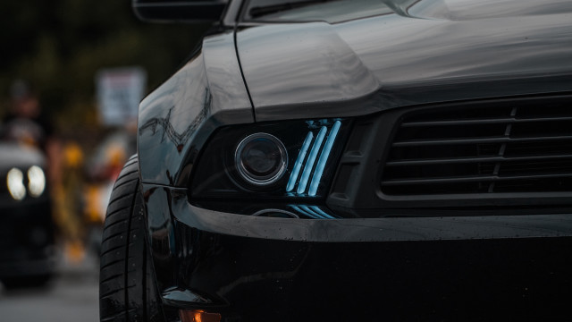Car headlights grill cobra military free wallpaper for desktop - medium preview image